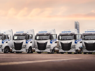 Flota de camioane alimentate cu combustibil alternativ. FOTO Tudor Communication