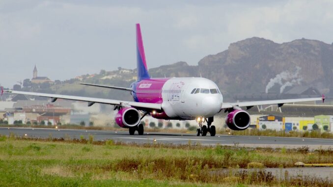 Aeronavă Wizz Air. FOTO cadiju1968