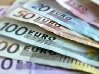 Bani pentru finanțări. FOTO martaposemuckel