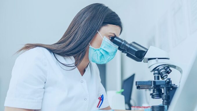 Laborator MedLife. FOTO Facebook Medlife