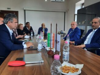Conducerea UNPR, la discuții cu ambasadrul Indiei la București, Rahul Shrivastava. FOTO UNPR