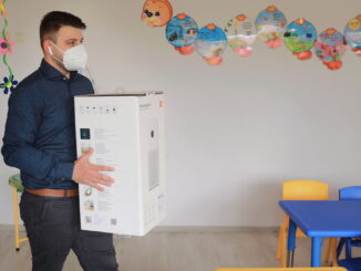Xiaomi a donat purificatoare de aer la grădinițe. FOTO Xiaomi