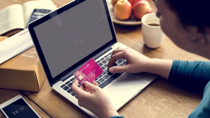Comerț online. FOTO First PR Agency