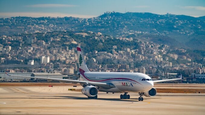 Avion la sol în Liban. FOTO InstagramFOTOGRAFIN